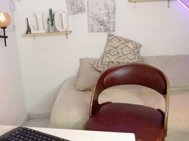 Live sex webcam photo for Stella-cloude #276516342