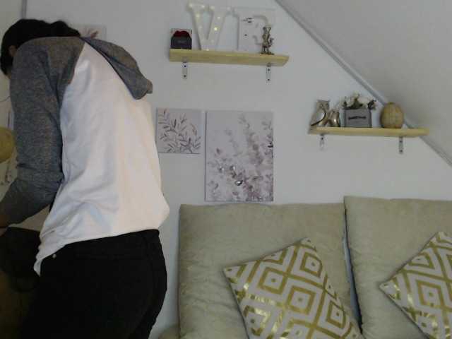 Live sex webcam photo for Stella-cloude #276529239
