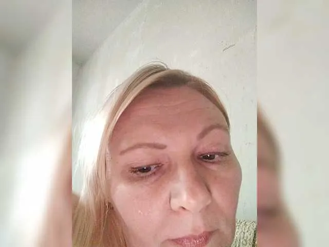 Live sex webcam photo for Stella65 #291519635