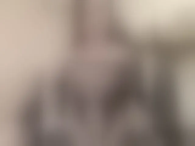 Live sex webcam photo for Stella888 #273651086