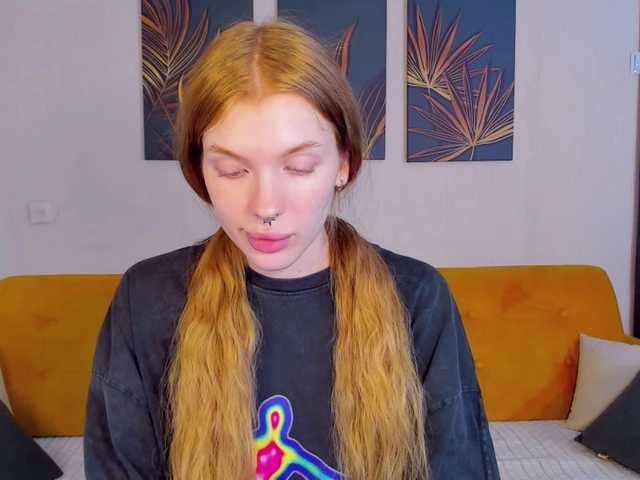 Live sex webcam photo for StellaBrown #276176580