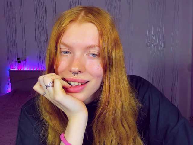 Live sex webcam photo for StellaBrown #276391000