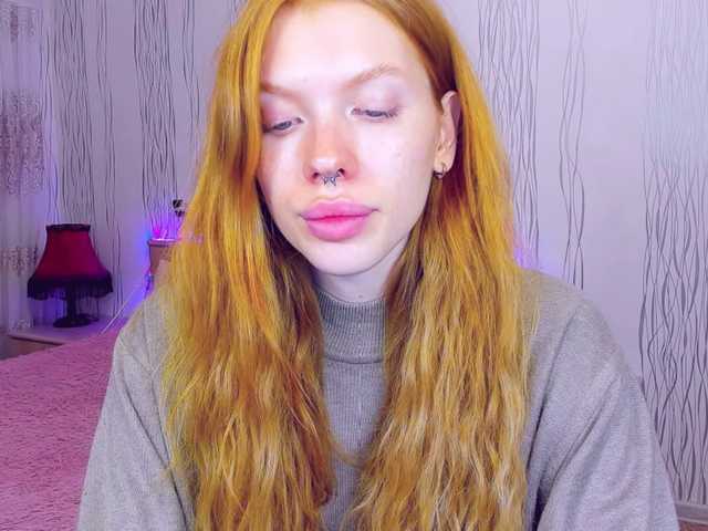 Live sex webcam photo for StellaBrown #276460363