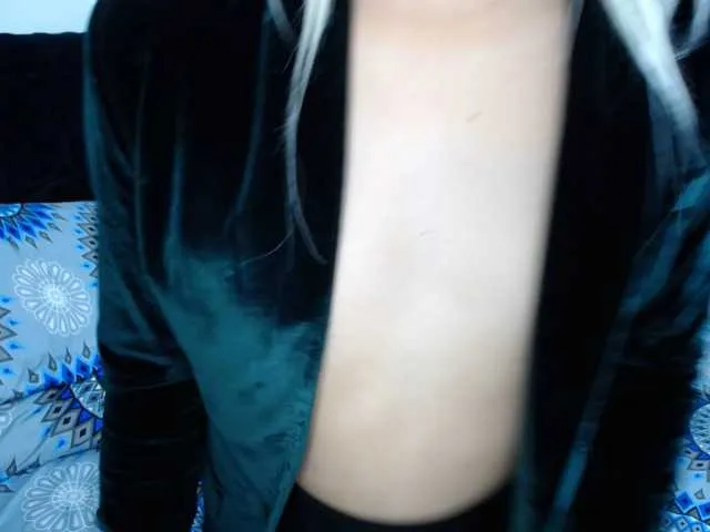 Live sex webcam photo for Stellakleppers #277565654