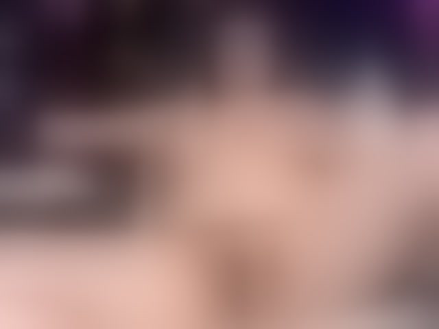 Live sex webcam photo for StelleKnox #294083680