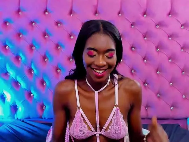 Live sex webcam photo for StephanieRios1 #277307713