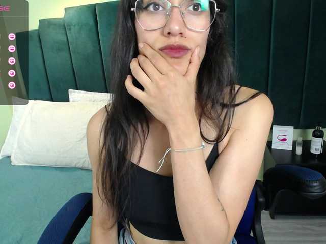 Live sex webcam photo for StephanyFrenc #277085648