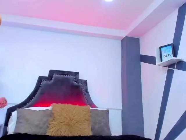 Live sex webcam photo for SterRicch #273378722