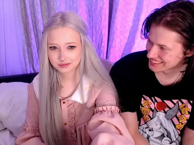 Live sex webcam photo for SteveandLia #274346865