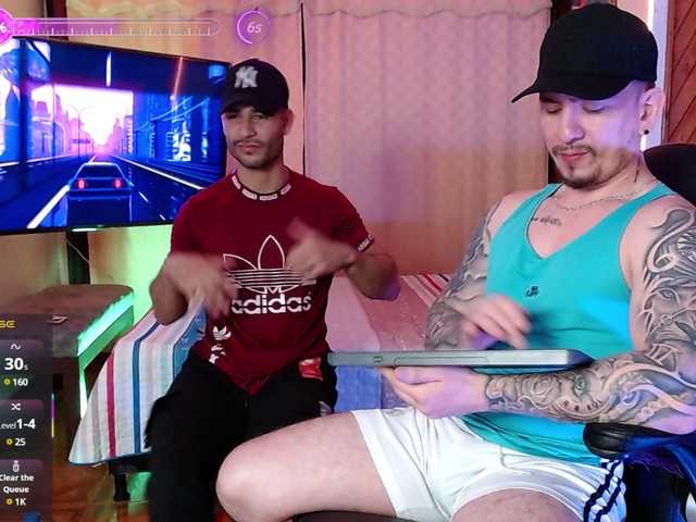 Live sex webcam photo for Steven-tyler #291275284