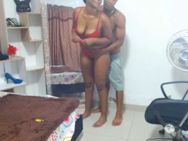 Live sex webcam photo for StevenAndCharlotetts #276967700