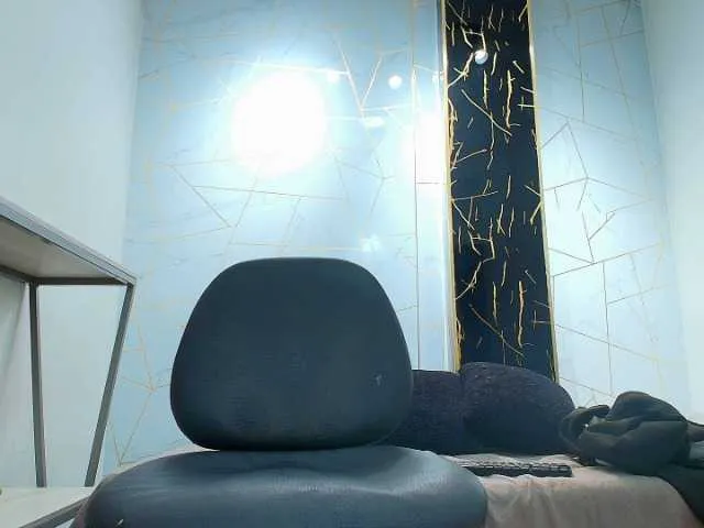 Live sex webcam photo for Stevenh #290950687