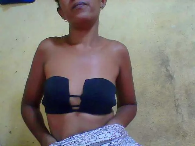 Live sex webcam photo for Sthela #293129059