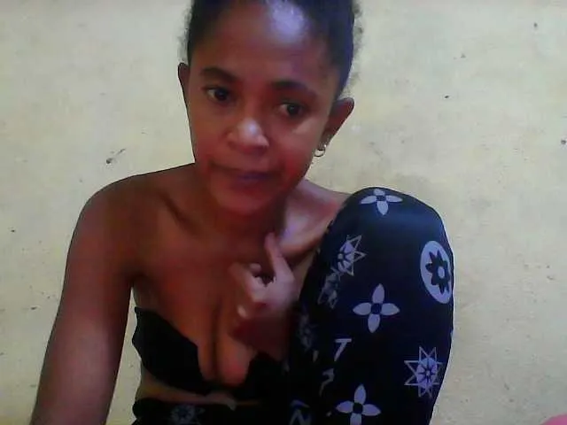 Live sex webcam photo for Sthela #293156104