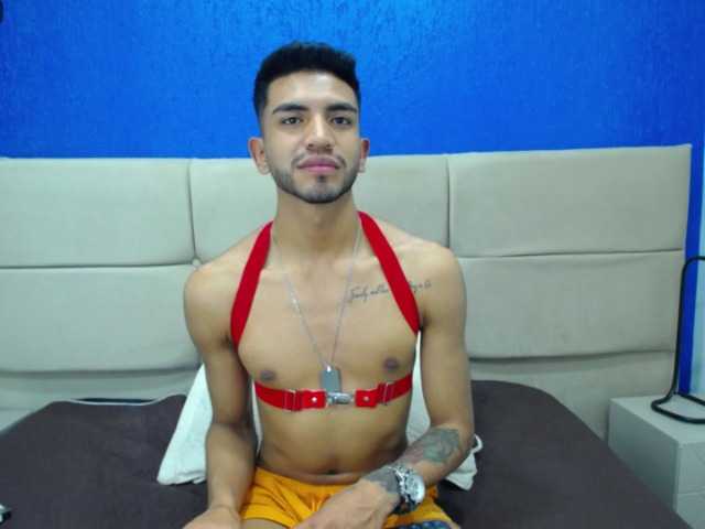 Live sex webcam photo for Stiphen-Herrera #276518445