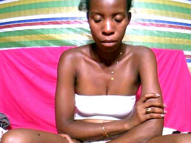 Live sex webcam photo for StivanahScot #292407949