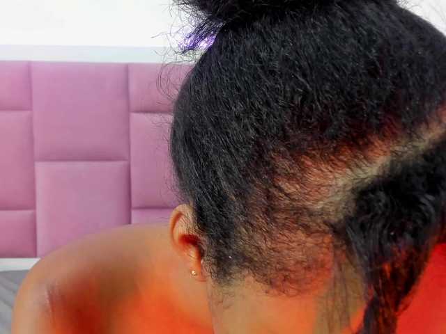 Live sex webcam photo for Stormihills #290437250