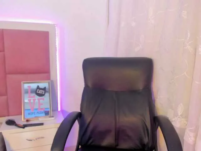 Live sex webcam photo for Stormihills #290872450