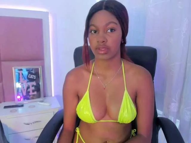 Live sex webcam photo for Stormihills #290897228