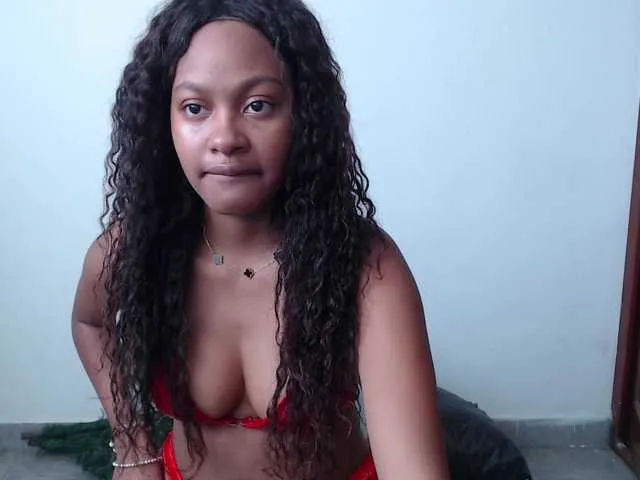 Live sex webcam photo for Stormihills #292757029