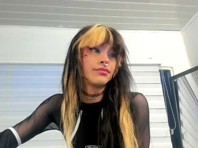 Live sex webcam photo for Stormytt #291620639