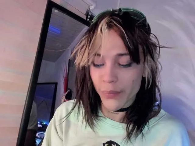 Live sex webcam photo for Stormytt #291799015