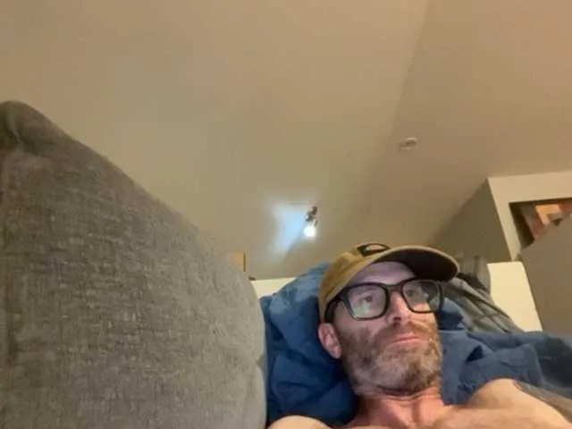 Live sex webcam photo for Straightfuckboy #291304811