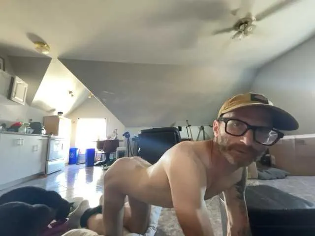 Live sex webcam photo for Straightfuckboy #291853438