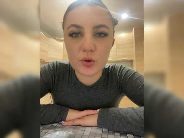 Live sex webcam photo for Strawberry-1 #277251971
