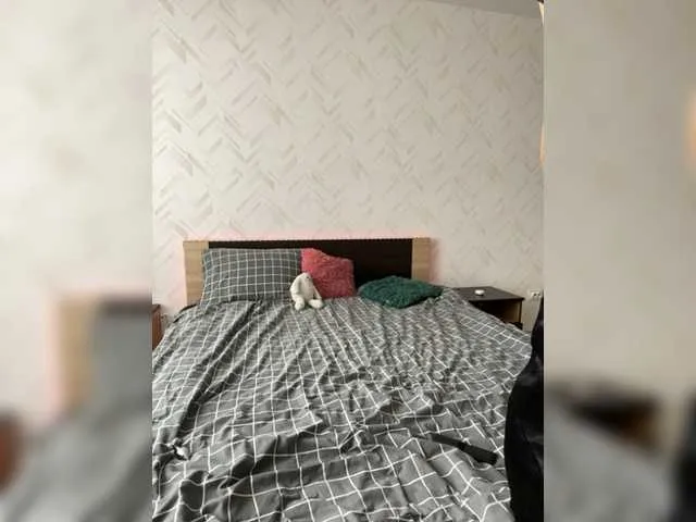 Live sex webcam photo for Strawberry-1 #277644765