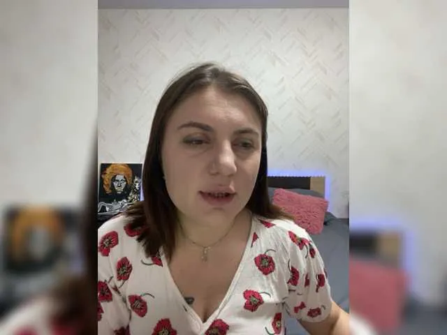 Live sex webcam photo for Strawberry-1 #277791197