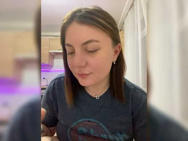 Live sex webcam photo for Strawberry-1 #277828217