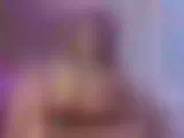 Live sex webcam photo for Strawberry-1 #277948189