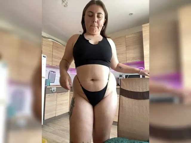 Live sex webcam photo for Strawberry-1 #278004883