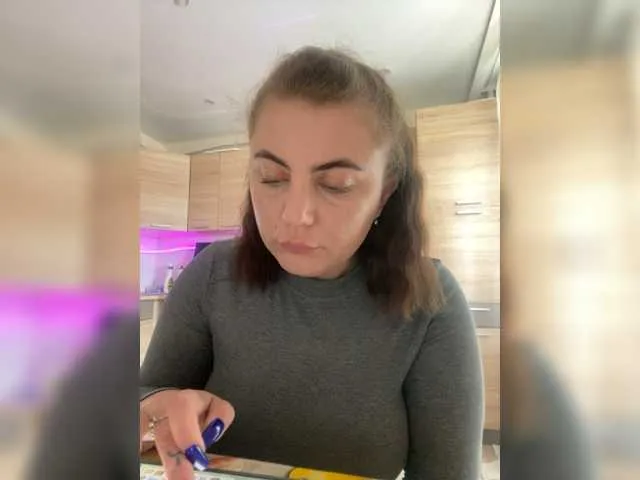 Live sex webcam photo for Strawberry-1 #278160216