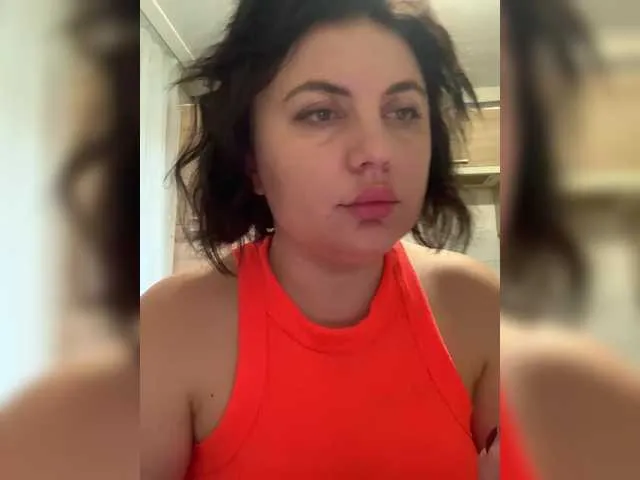 Live sex webcam photo for Strawberry-1 #290144298
