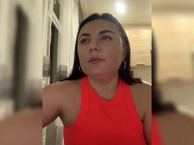 Live sex webcam photo for Strawberry-1 #290275790