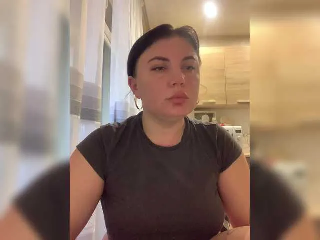 Live sex webcam photo for Strawberry-1 #290345818