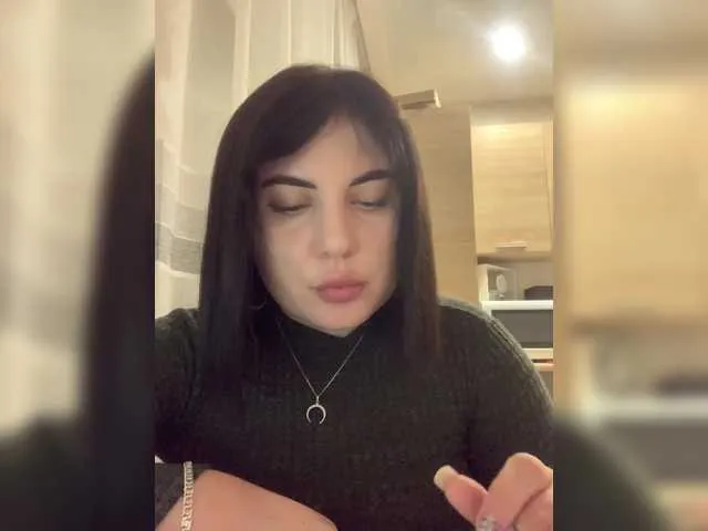 Live sex webcam photo for Strawberry-1 #290395835