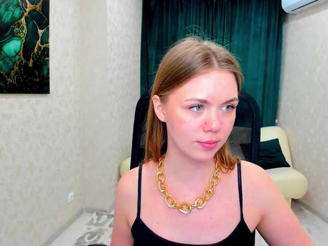 Live sex webcam photo for Strawberrye #290781299