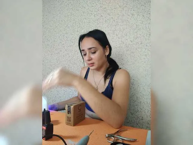 Live sex webcam photo for Stripperella1 #276374831