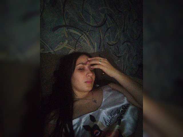 Live sex webcam photo for Stripperella1 #276618753