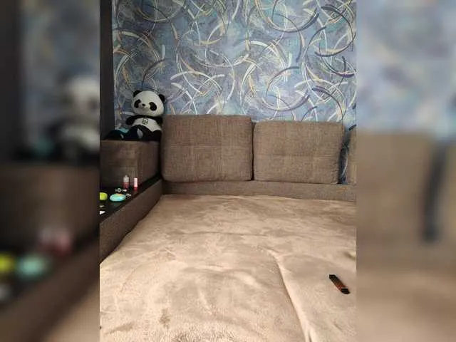 Live sex webcam photo for Stripperella1 #277399352