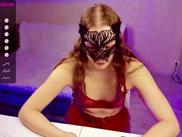 Live sex webcam photo for StrippingLady #277792908