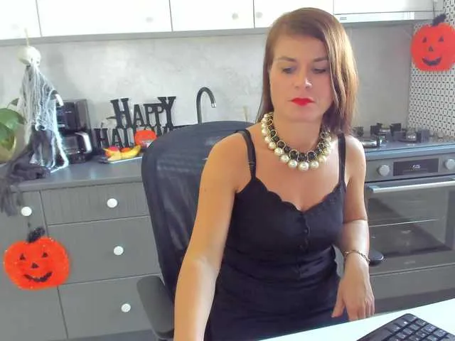 Live sex webcam photo for SuaveGia #292114473