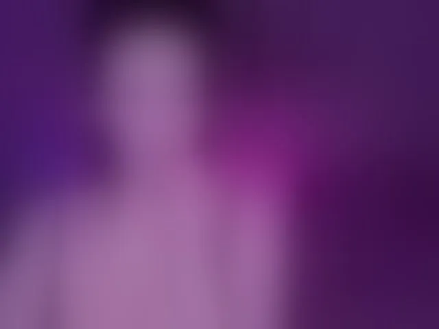 Live sex webcam photo for Subochka #293739753