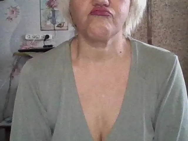 Live sex webcam photo for Success100 #291375640