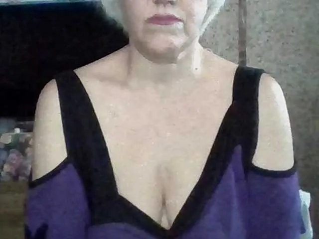 Live sex webcam photo for Success100 #291669257