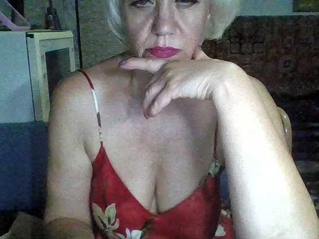 Live sex webcam photo for Success100 #294070463