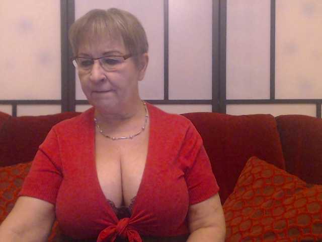 Live sex webcam photo for SugarBoobs #272007466